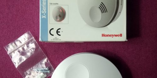 10 powodów za tym, aby wyposażyć dom w czujnik dymu Honeywell XS100T-PL