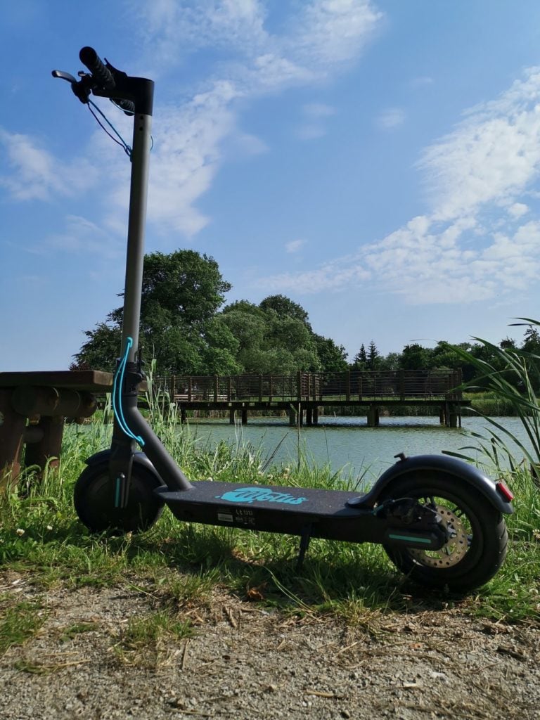 Hulajnoga elektryczna Motus Scooty 8,5 podest