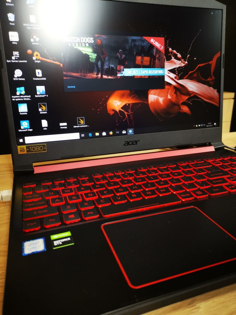 Acer Nitro 5 ekran i klawiatura