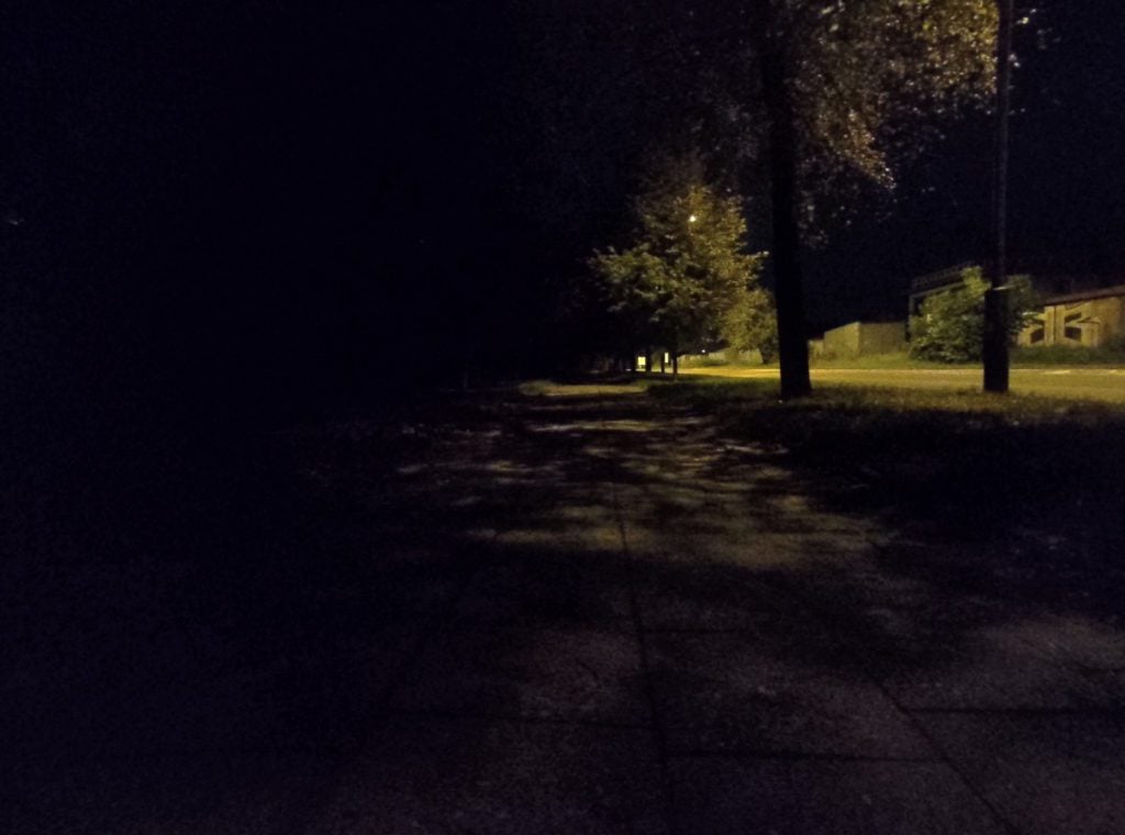 Asus Zenfone 6 zdjęcie nocne z włączonym trybem nocnym aparat szerokokątny