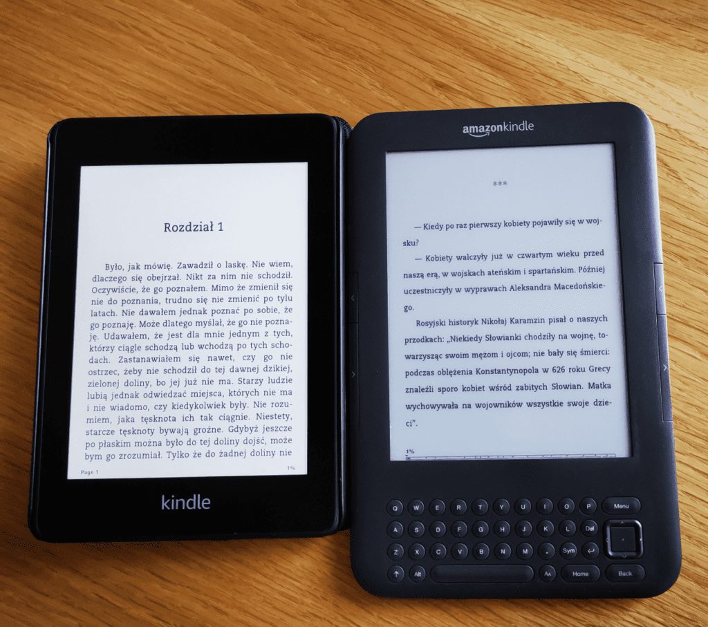 Porównanie obrazu Kindle ppw 4 i Kindle Keyboard