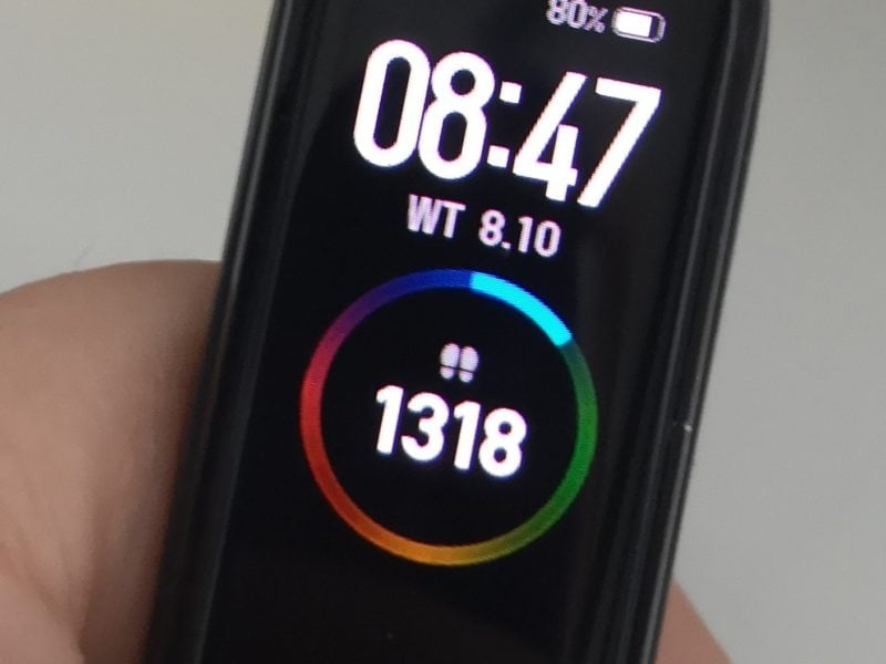 Test i recenzja Xiaomi Mi Band 4. Czy opaska za niespełna 150 zł może być idealna?
