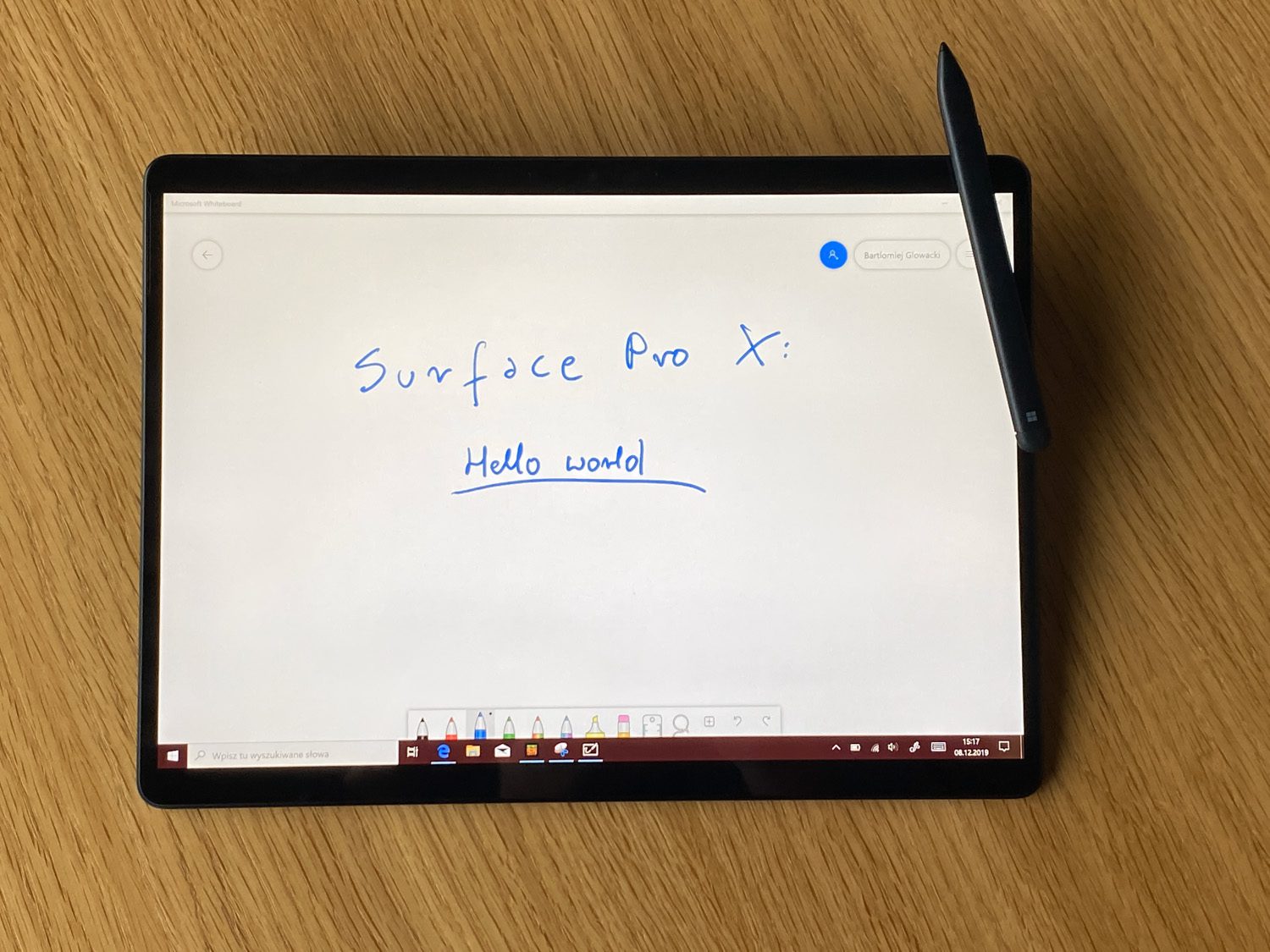 pisanie na ekranie surface pro x