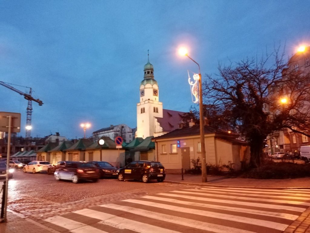 Zdjęcie nocne z Huawei Y6s Poznań