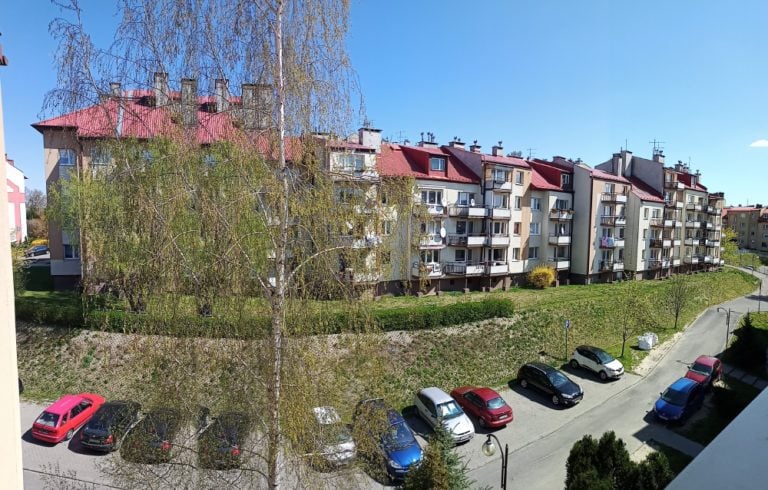 Panorama Realme 6 widok na domy