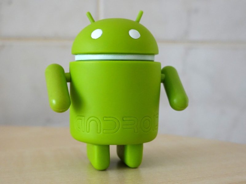 Wersje Androida – jakie są i jak je zmieniać? Od słodkich początków po Custom ROMy