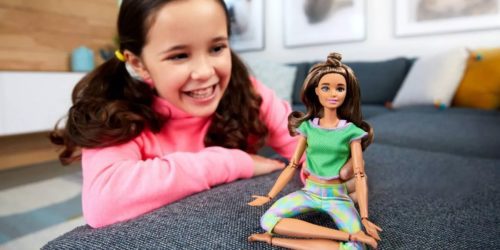 Barbie pod choinkę. Świąteczne propozycje z najsłynniejszą lalką świata