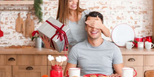 Jaki prezent na święta dla chłopaka? TOP 10 świątecznych inspiracji