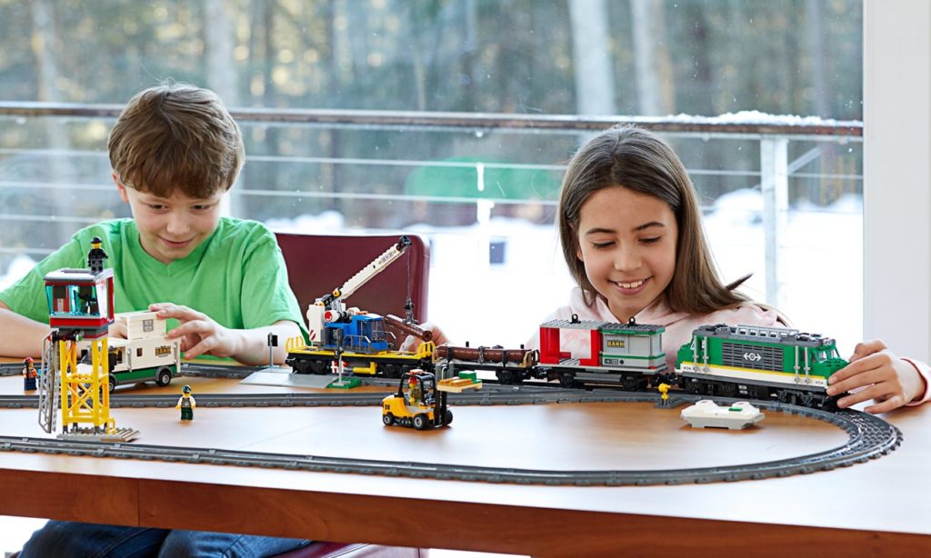 Prezenty LEGO City Pociąg towarowy