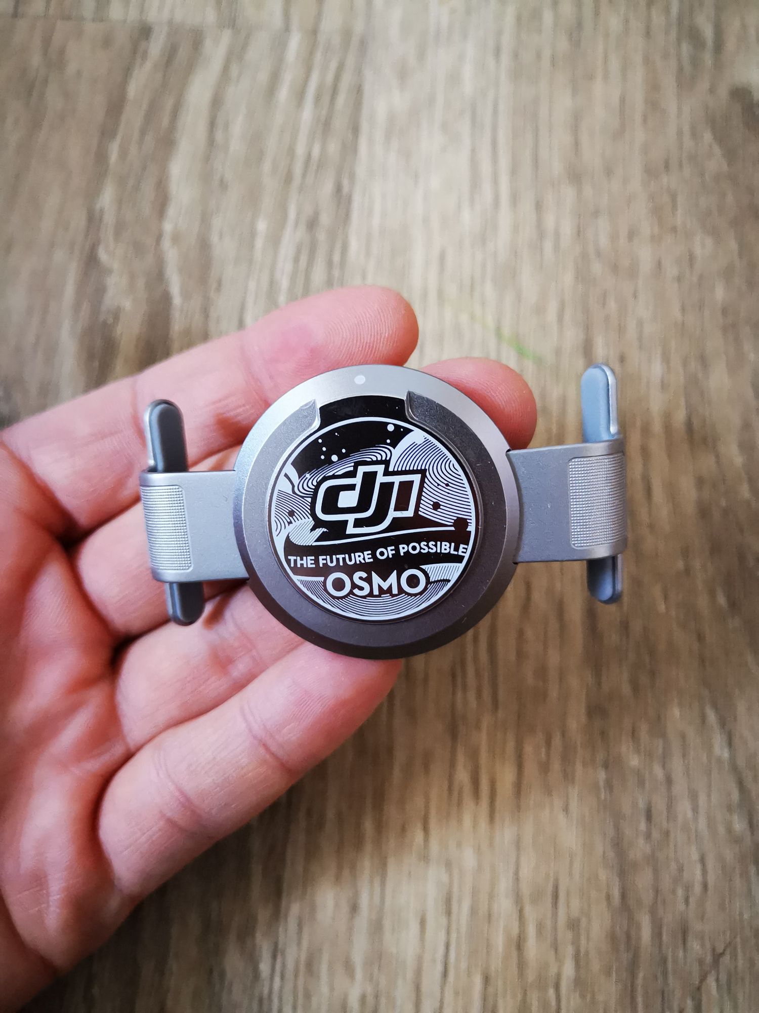 DJI Osmo Mobile 4 magnes