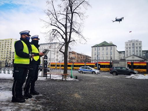 Policyjny dron w akcji