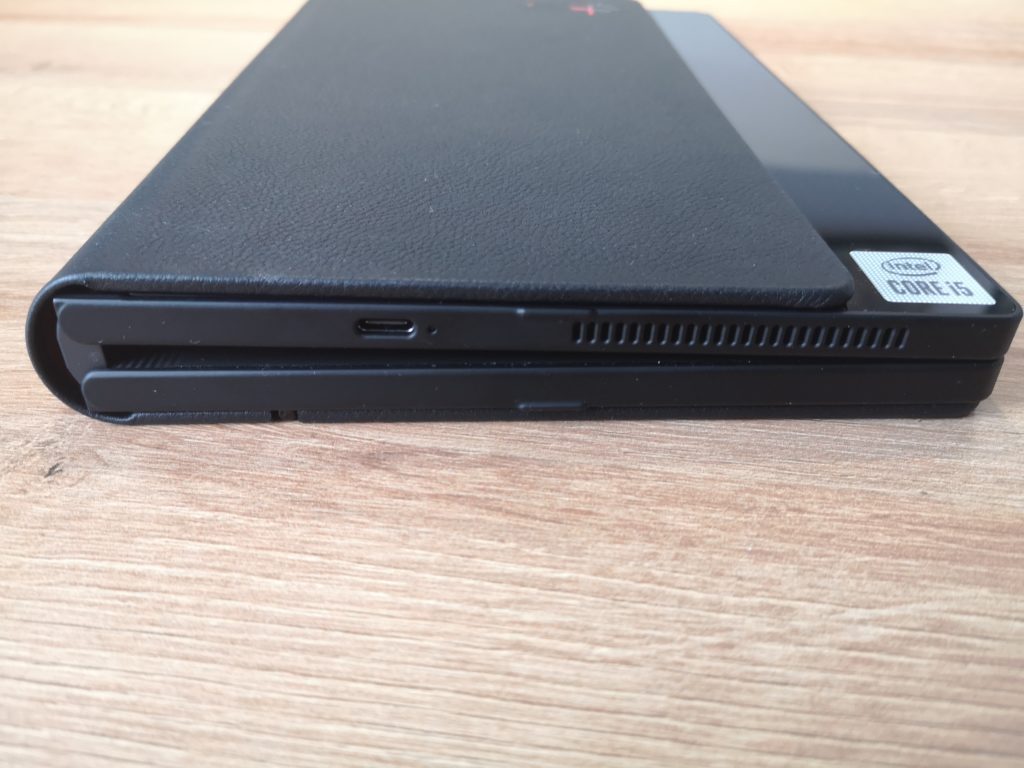 Lenovo ThinkPad X1 Fold złącza