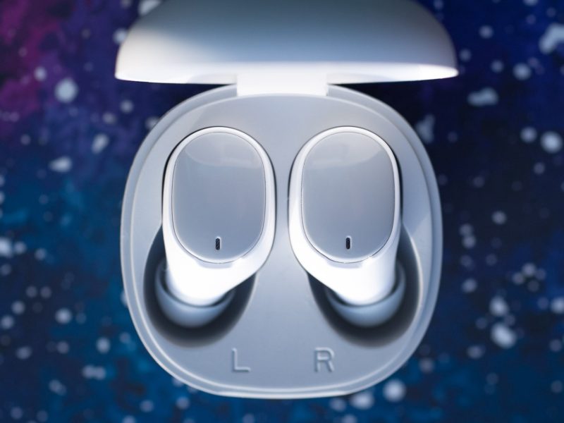 HTC Wireless Earbuds – recenzja słuchawek dla fanów science fiction