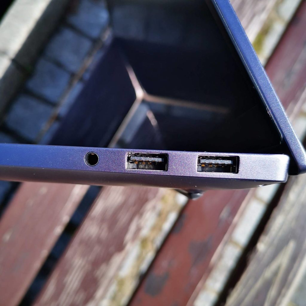 Huawei MateBook D16 porty USB 3.2