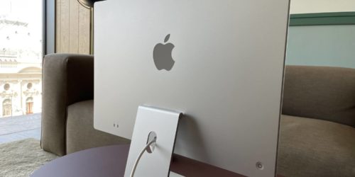 Recenzja Apple iMac M1 – wydajny, cichy, ładny. Czy ma jakieś wady?