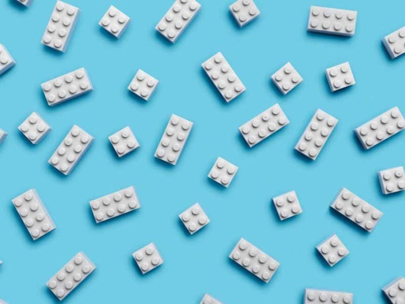 LEGO stawia na recykling. Firma zabawkarska pokazała pierwsze klocki z przetworzonych plastikowych butelek