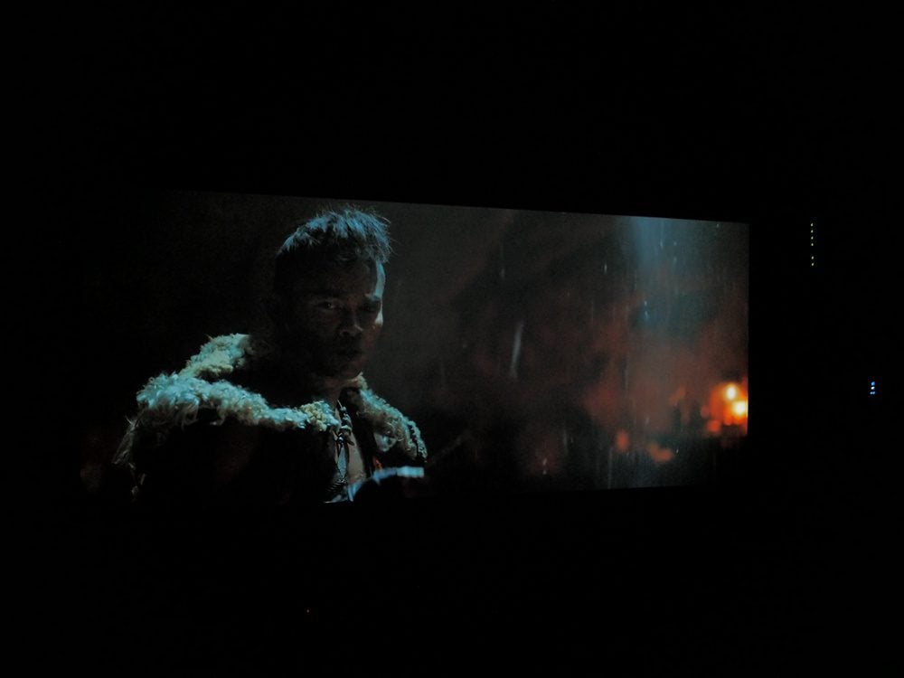 scena z filmu monster hunter na ekranie lg oled55a1