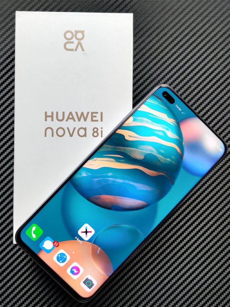 Huawei Nova 8i ekran i pudełko