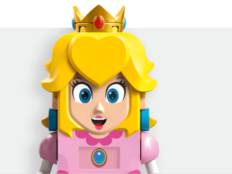Nadchodzi interaktywna figurka LEGO Princess Peach