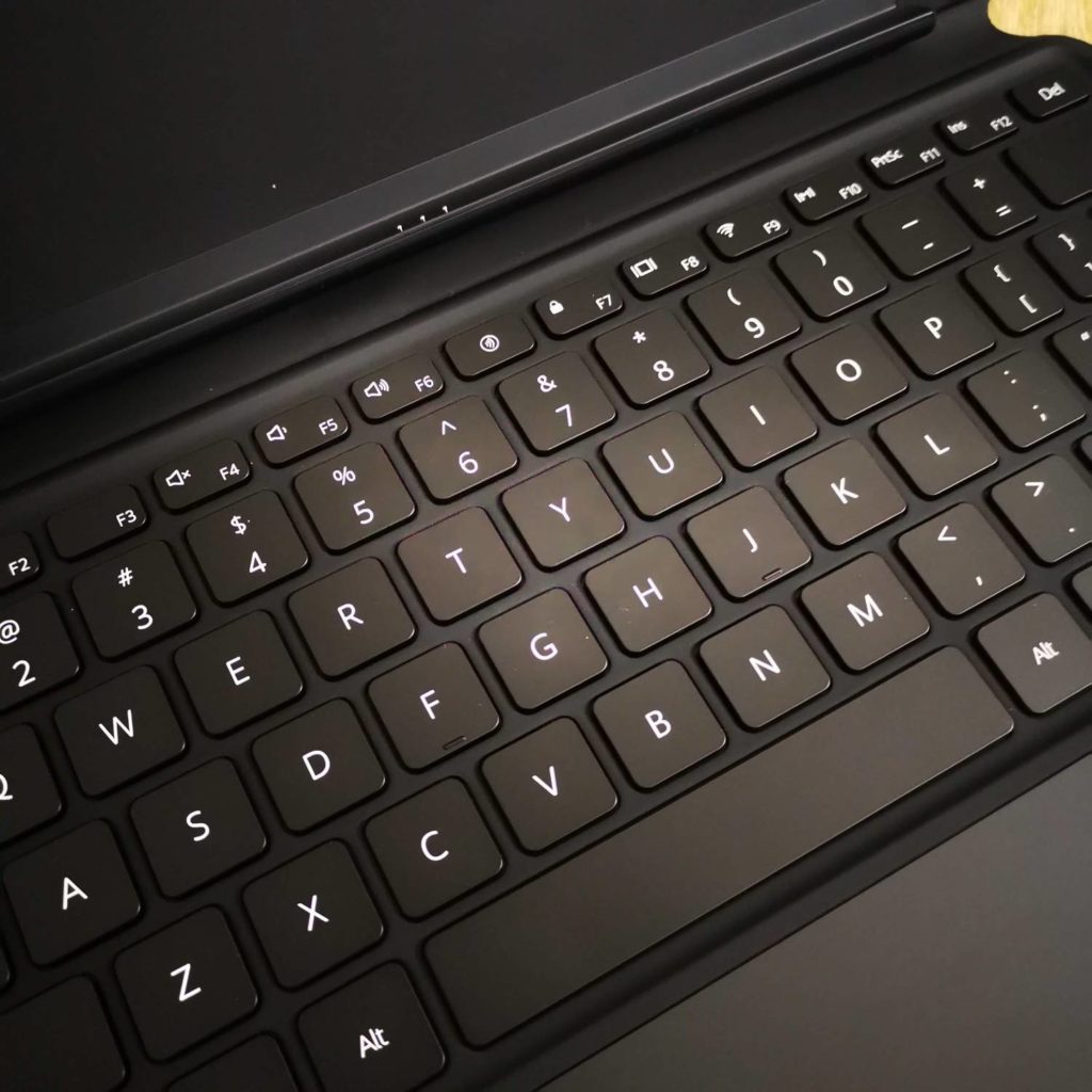 Huawei MateBook E klawisze z aktywacją 1,3 mm