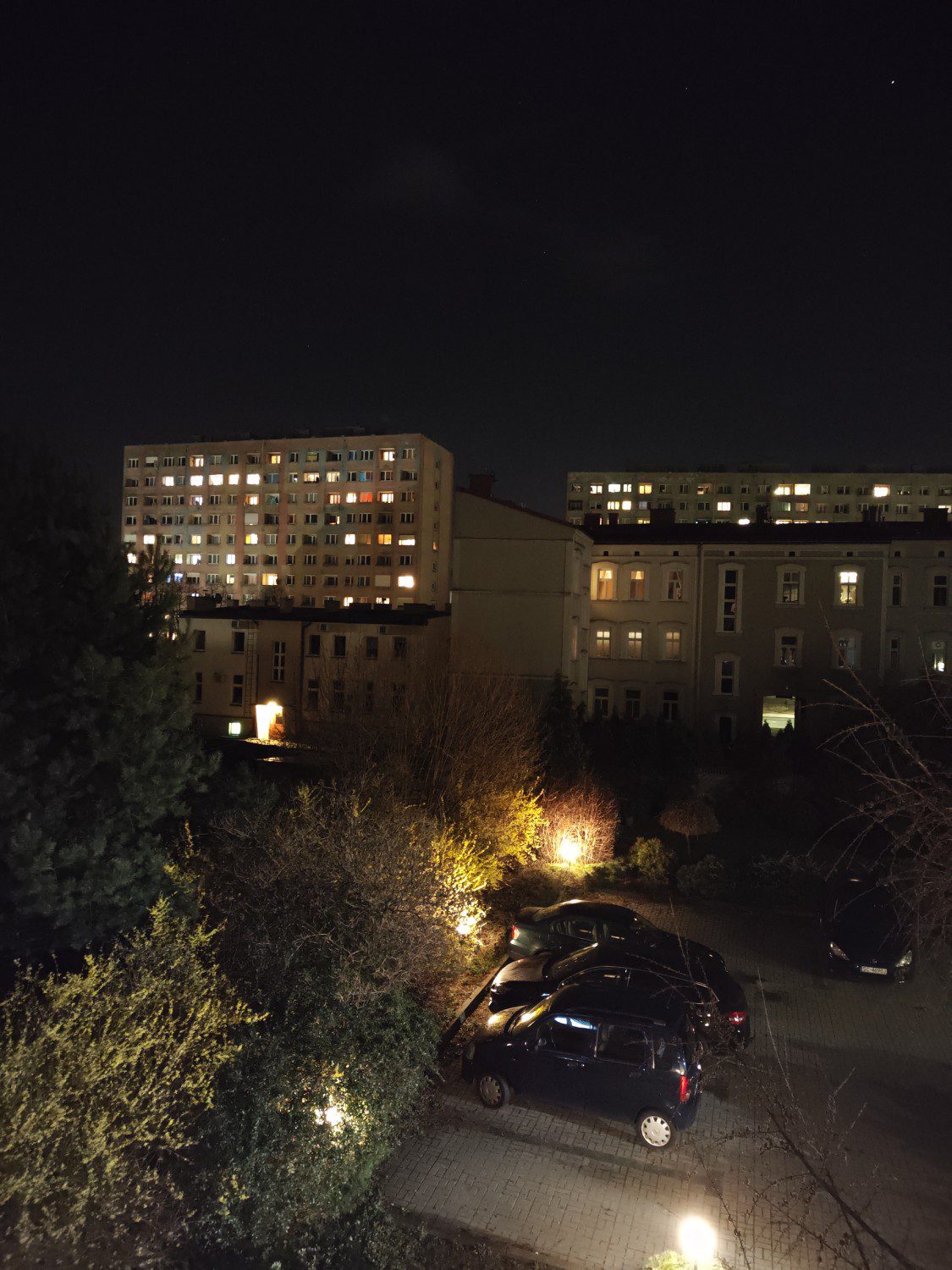 zdjęcie nocą w trybie 50 Mpix xiaomi 12