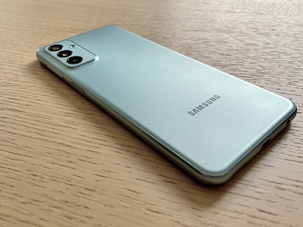 Samsung Galaxy M23 profil