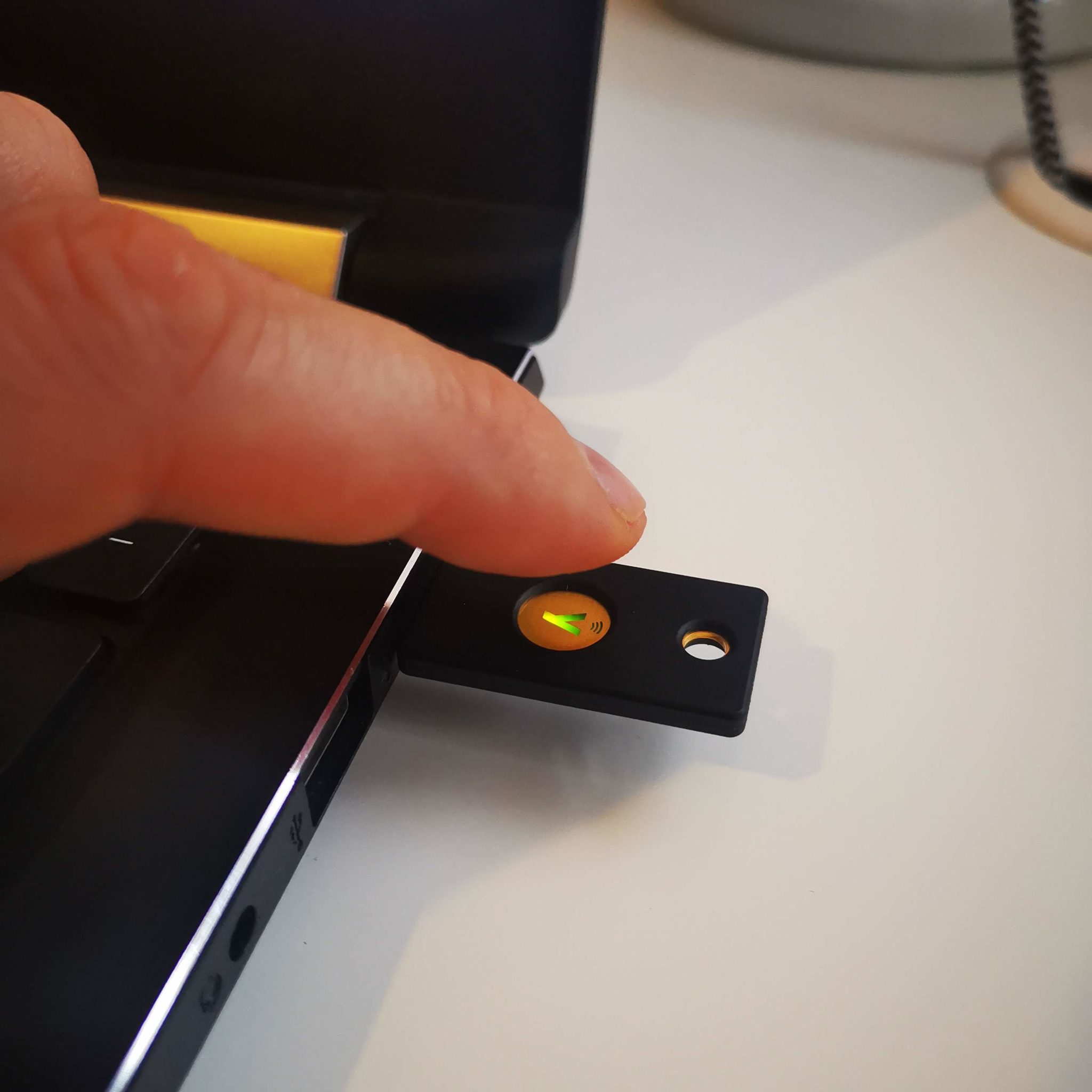 Co To Jest Klucz Zabezpieczeń Sieciowych Co to klucz zabezpieczeń USB? Czy warto? Jaki wybrać?