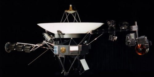 Sonda Voyager 1 wysyła zastanawiające dane