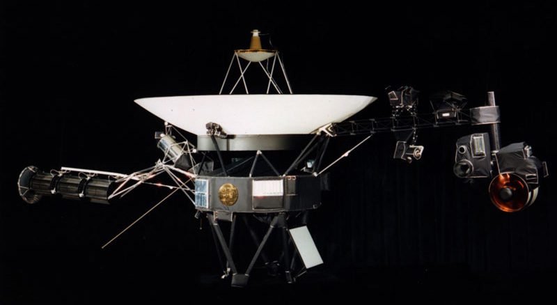 Sonda Voyager 1 wysyła zastanawiające dane