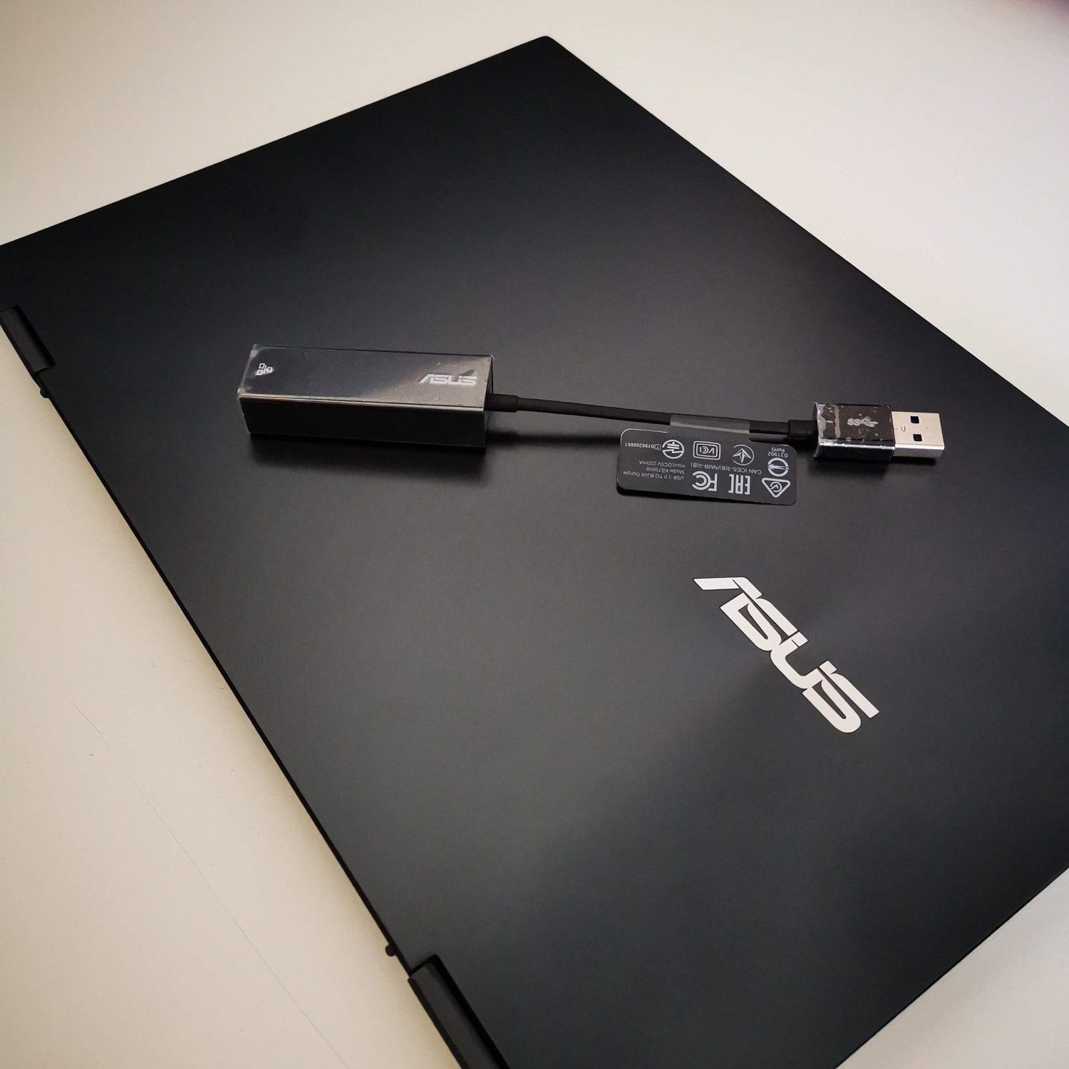 ASUS ZenBook Flip 13 UX636E adapter USB - RJ-45