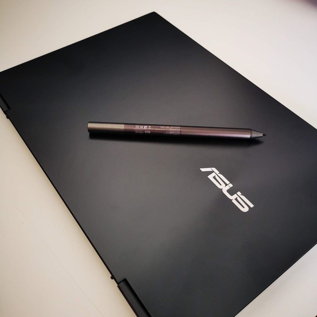 ASUS ZenBook Flip 13 UX636E Rysik dołączony do zestawu