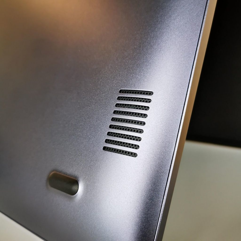 Huawei MateBook D 16 2022 głośniki stereo