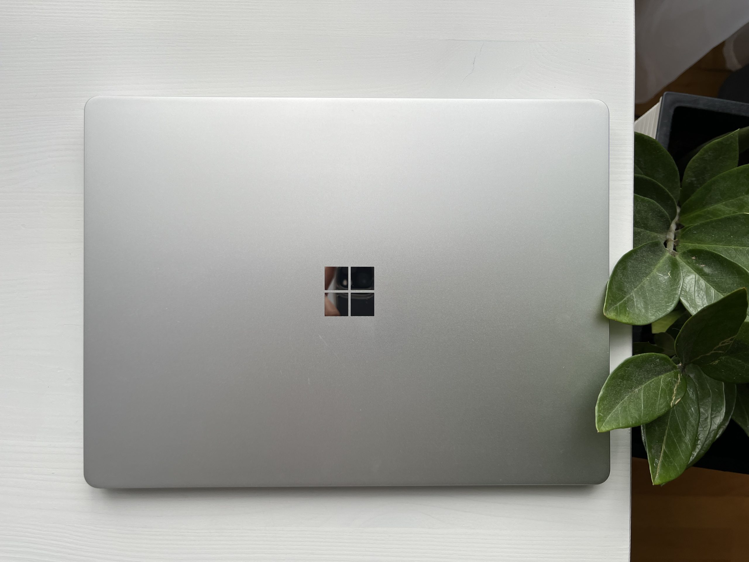 Microsoft Surface Laptop Go 2 rzut