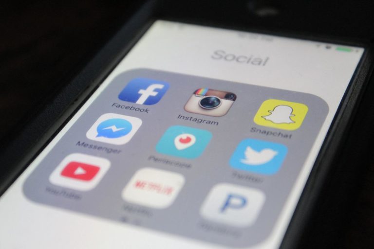 Od Ilu Lat Można Mieć Snapchata Od ilu lat jest Snapchat? Sprawdź, czy dzieci mogą korzystać ze snapa