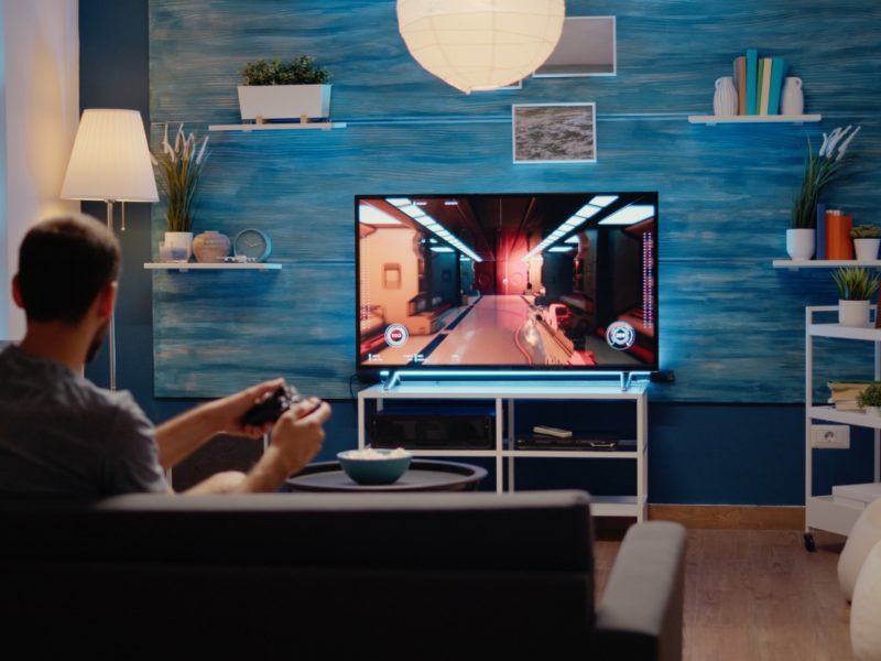 Monitor czy telewizor – co lepsze do grania? Wybieramy ekran dla gracza