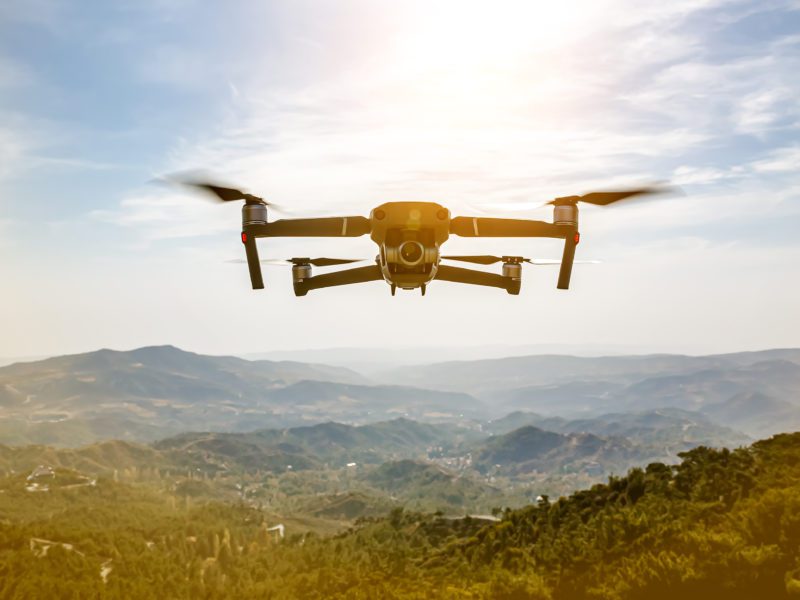 Drony z kamerą 4K. Jakiego drona z nagrywaniem w wysokiej rozdzielczości wybrać?