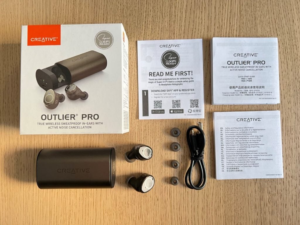 Creative Outlier Pro unboxing