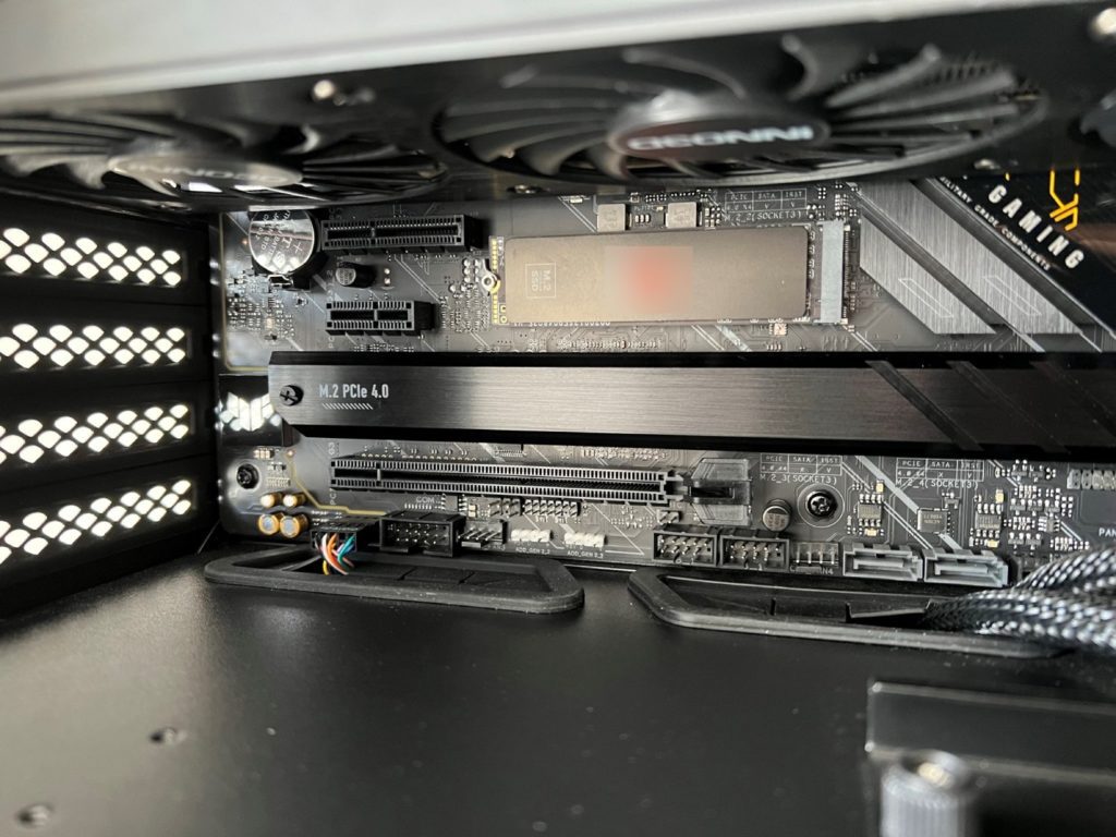 Dysk SSD PCIe w komputerze G4M3R