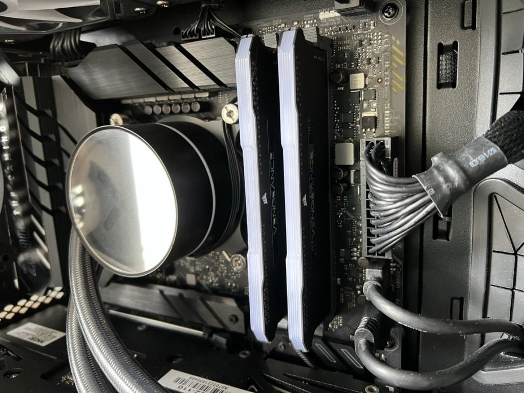 Zamontowana pamieć RAM dual channel w PC