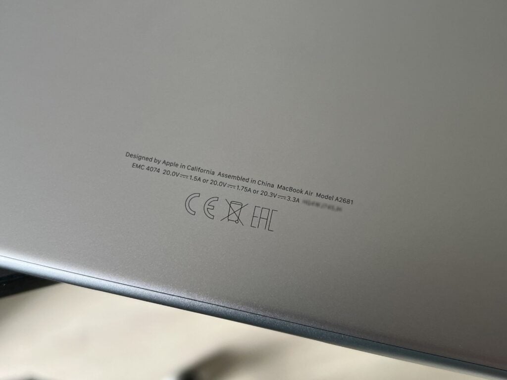 model-laptopa-macbook-obudowa