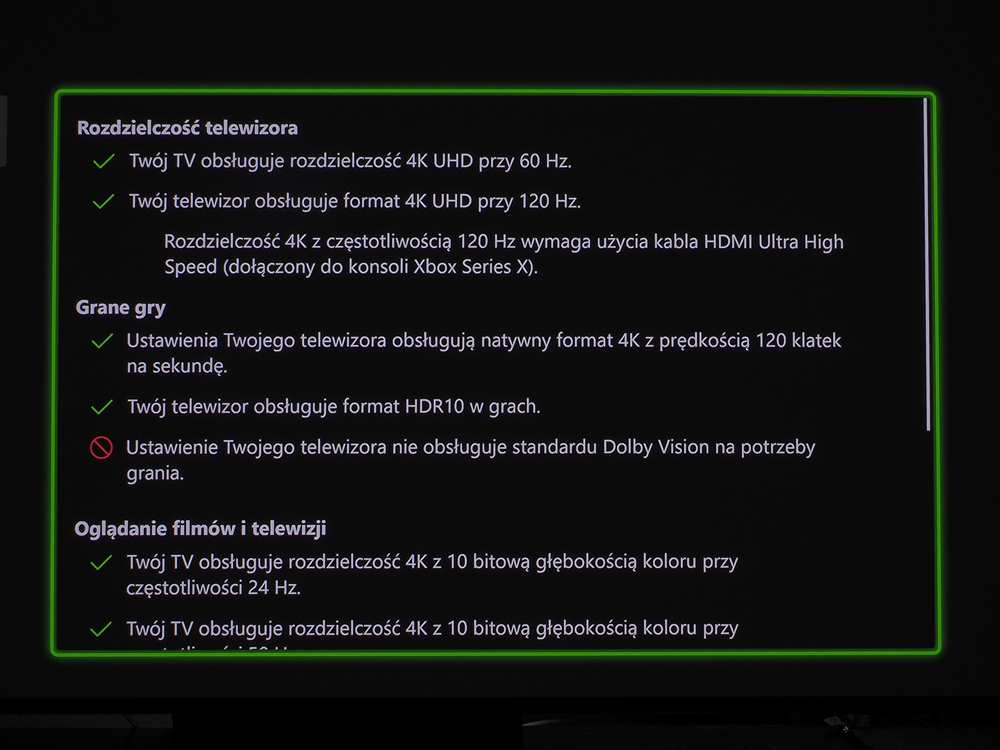 Komunikat z konsoli Xbox Series X Samsung 55S95C