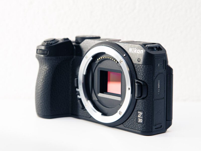 Jeśli startować w świecie zdjęć i vlogów to z Nikonem Z30 – test i recenzja