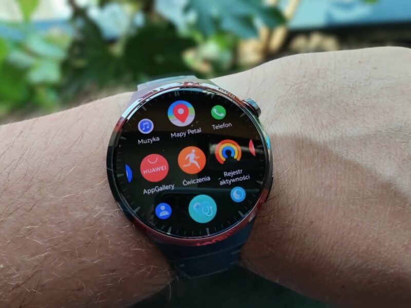 Najładniejszy zegarek w kosmosie. Recenzja Huawei Watch 4 Pro Space Edition