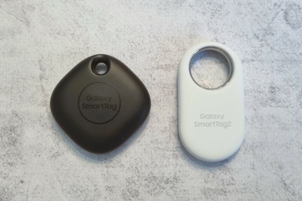 Porównanie kształtu lokalizatora SmartTag i SmartTag2