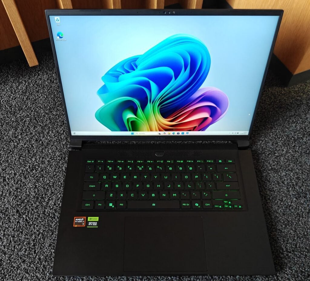 klawiatura rgb w gigabyte aero x16