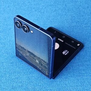 foto-z-podgladem-w-trybie-flex-samsung-galaxy-z-flip7-geex