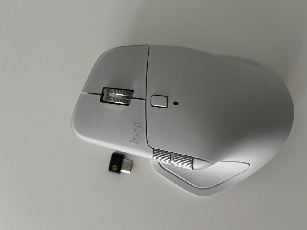 logitech mx master 4 z doglem 2,4 ghz