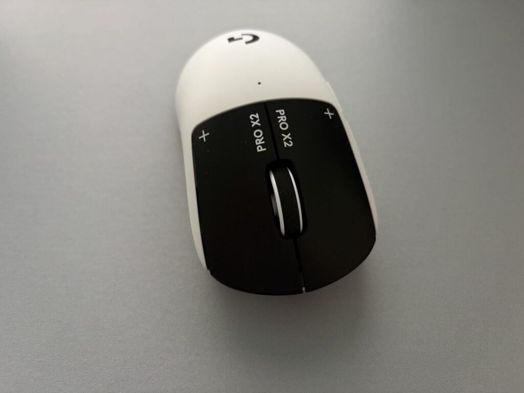 front logitech g pro x2 superstrike