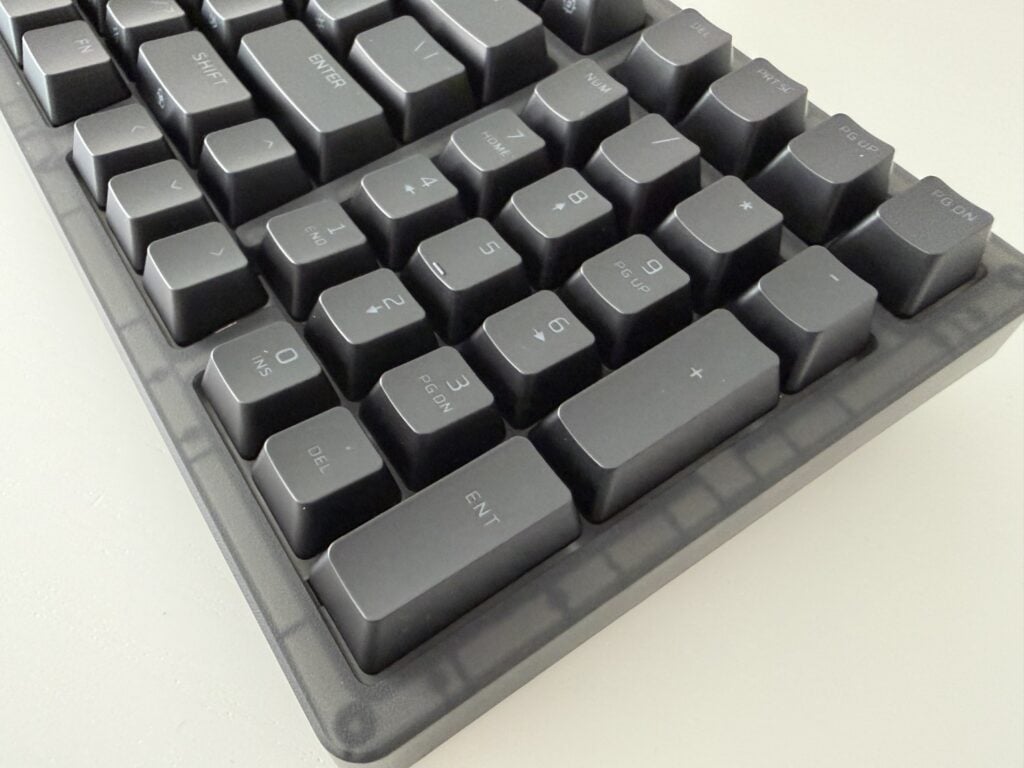 sekcja numeryczna w hyperx origins 2 1800