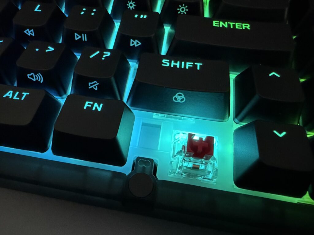 przełącznik z podświetleniem rgb w hyperx origins 2